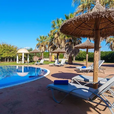 Schoenes Mit Pool Fuer 6 Personen