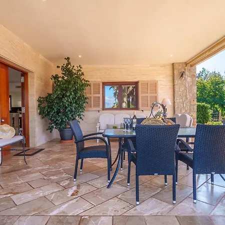Schoenes Mit Pool Fuer 6 Personen