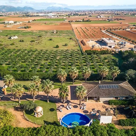 Vakantiehuis Schoenes Mit Pool Fuer 6 Personen *